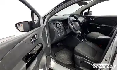 Renault QM3 2014 1.5 Автомат в Москве № 106940, миниатюра 8