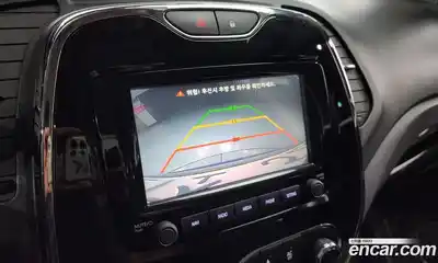 Renault QM3 2014 1.5 Автомат в Москве № 106940, миниатюра 10