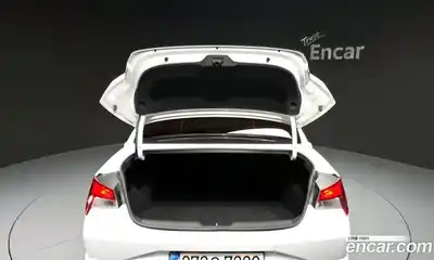 Hyundai Avante 2022 1.6 Автомат в Москве № 108596, миниатюра 3