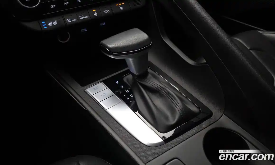 Hyundai Avante 2022 1.6 Автомат в Москве № 108596, фото 4