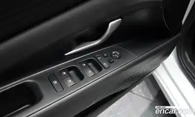 Hyundai Avante 2022 1.6 Автомат в Москве № 108596, миниатюра 8