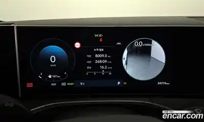 Hyundai Santa Fe 2024 1.6 Автомат в Москве № 111615, миниатюра 6