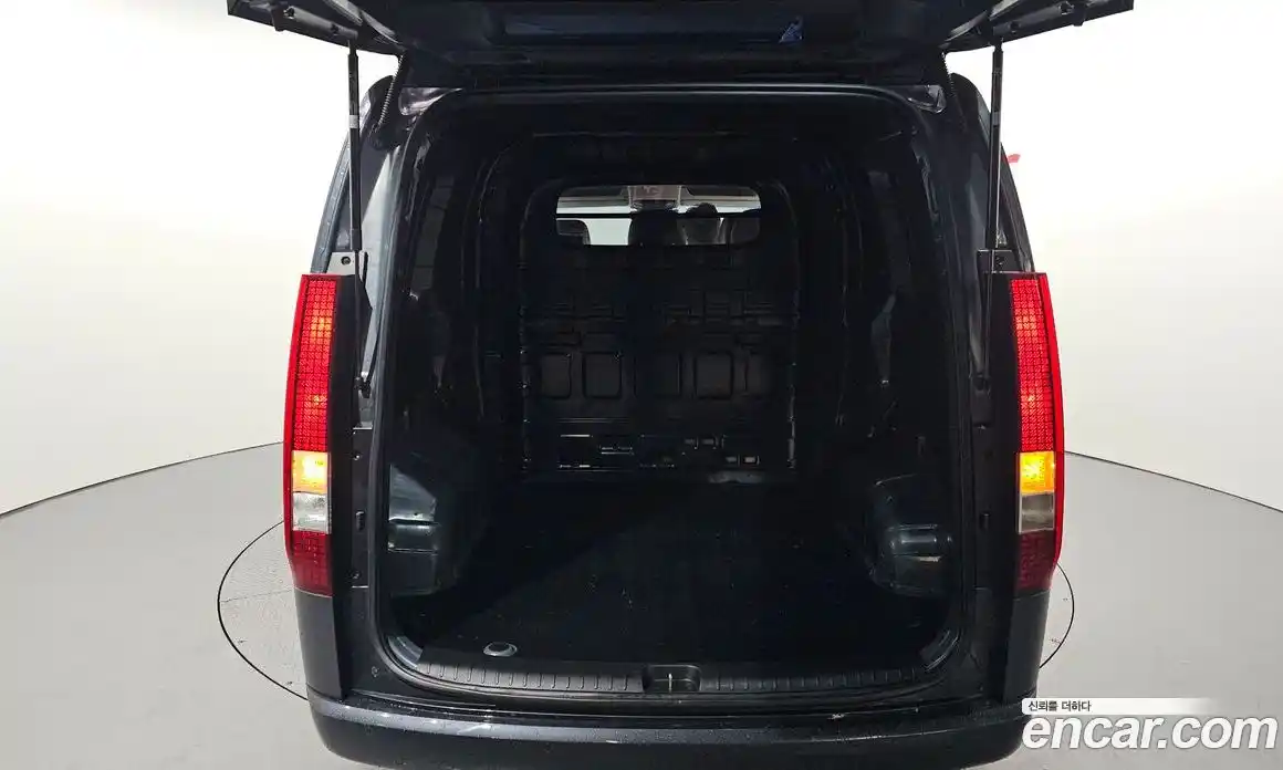 Hyundai Staria 2025 2.2 Автомат в Москве № 119465, фото 15