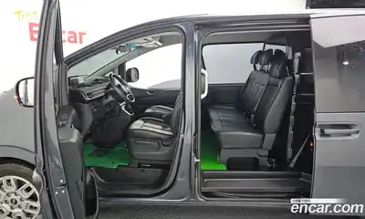 Hyundai Staria 2025 2.2 Автомат в Москве № 119465, миниатюра 2