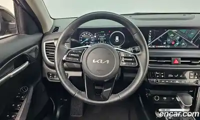 Kia Seltos 2023 1.6 Автомат в Москве № 119789, миниатюра 12