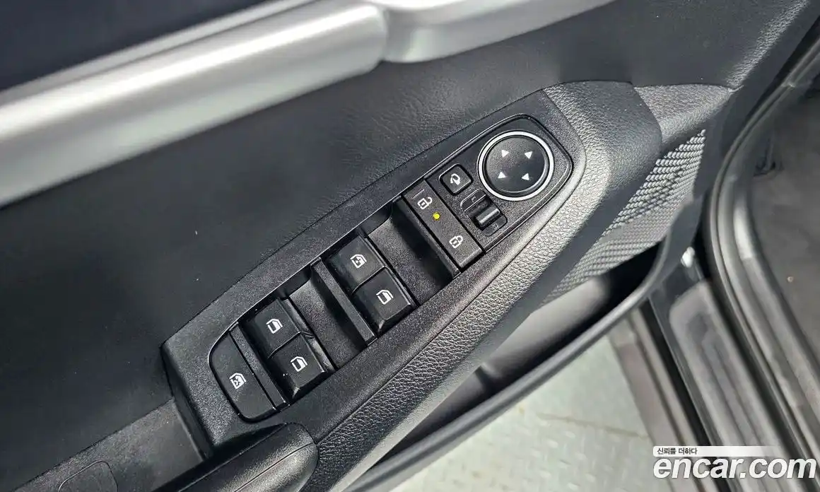 Kia Seltos 2023 1.6 Автомат в Москве № 119789, фото 13