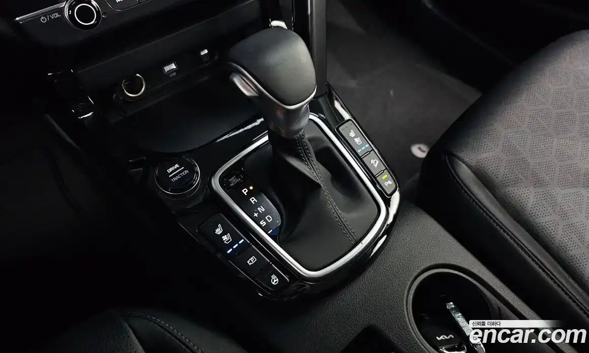 Kia Seltos 2023 1.6 Автомат в Москве № 119789, фото 17