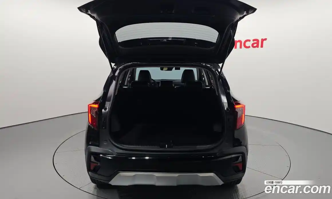 Kia Seltos 2023 1.6 Автомат в Москве № 119789, фото 19