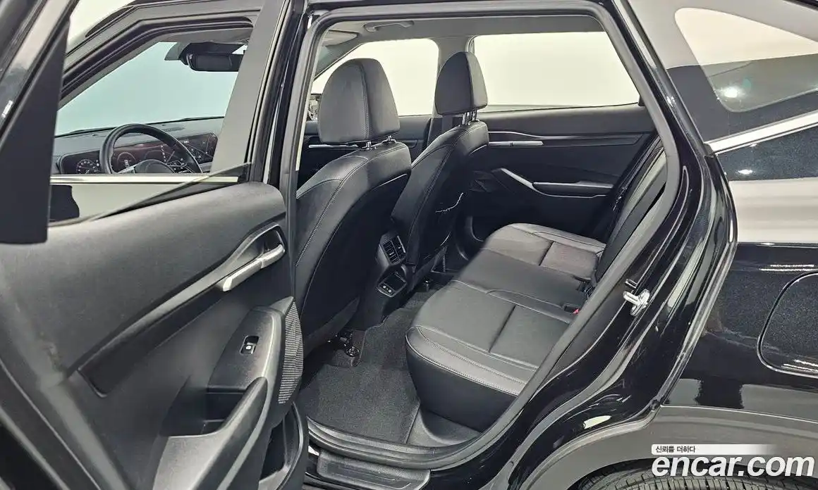 Kia Seltos 2023 1.6 Автомат в Москве № 119789, фото 20