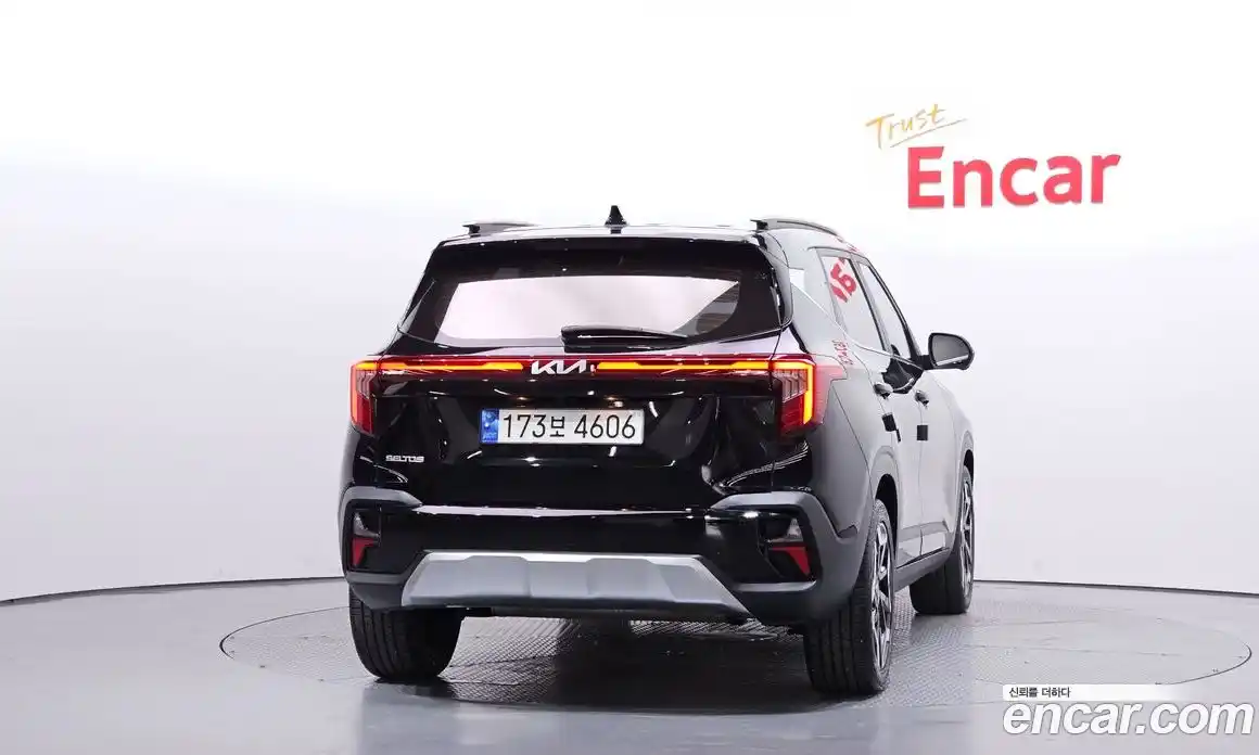 Kia Seltos 2023 1.6 Автомат в Москве № 119789, фото 10