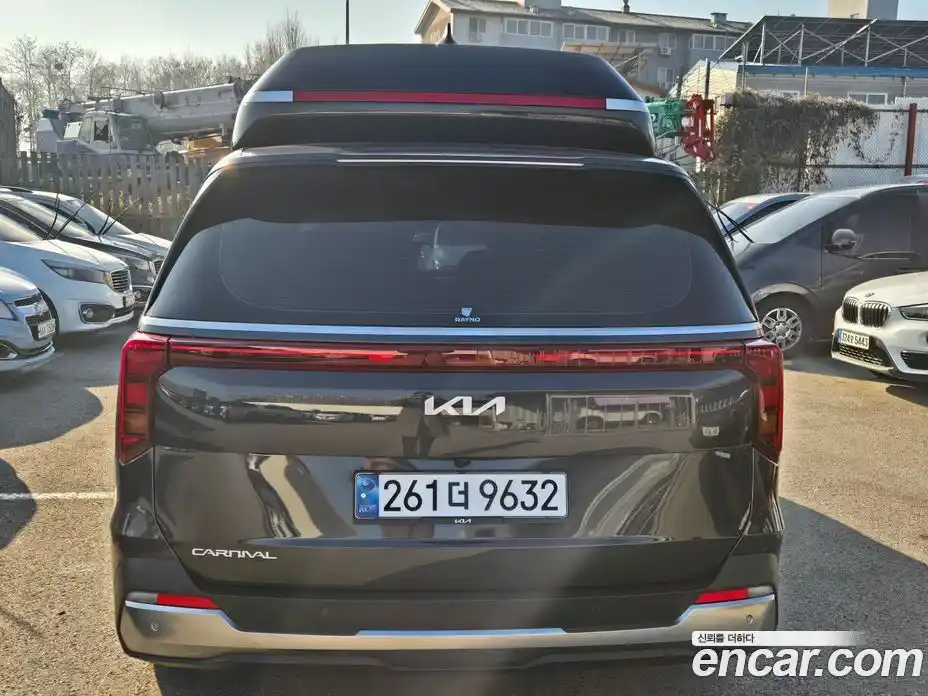 Kia Canival 2025 3.5 Автомат в Москве № 122333, фото 4