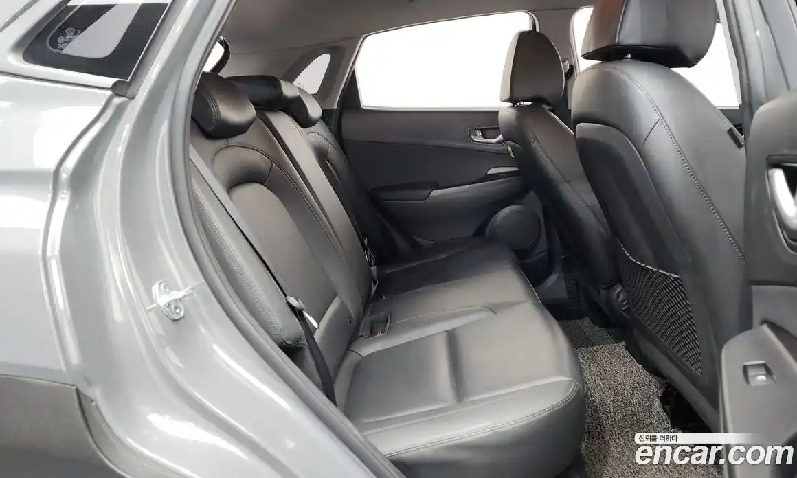 Hyundai Kona 2021 1.6 Автомат в Москве № 126866, фото 12