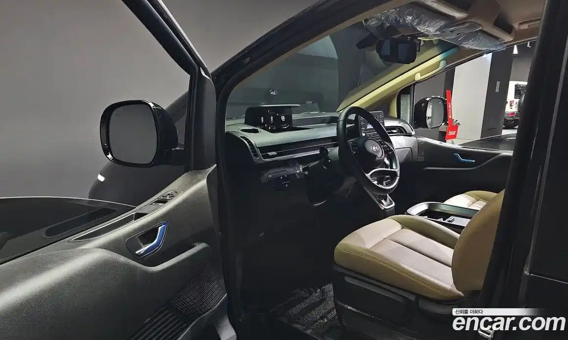 Hyundai Staria 2023 3.5 Автомат в Москве № 129999, фото 17