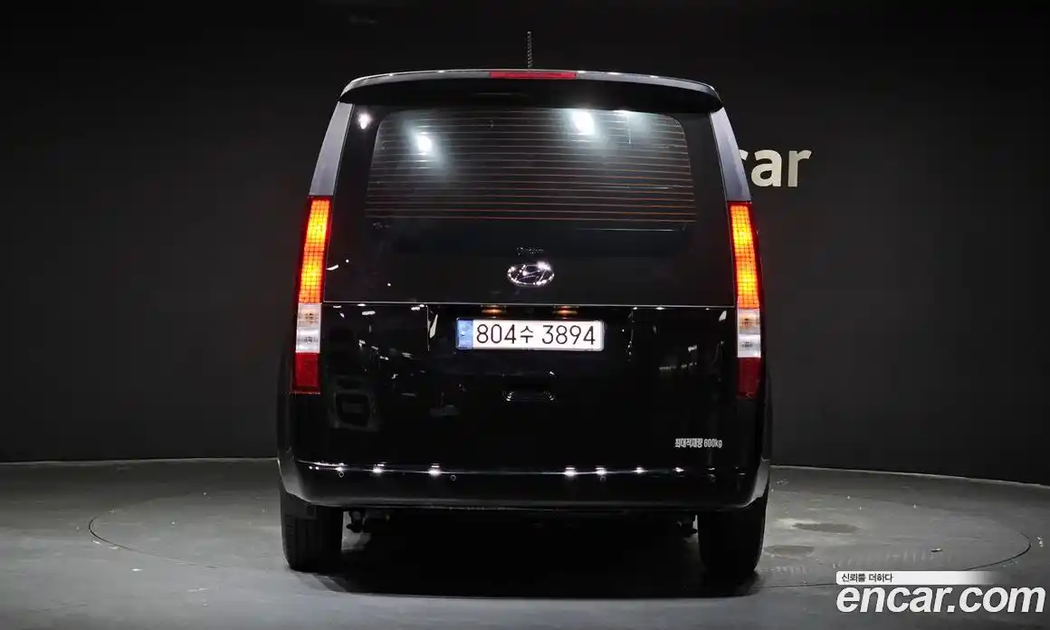 Hyundai Staria 2023 3.5 Автомат в Москве № 129999, фото 4