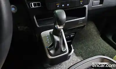 Hyundai Staria 2023 3.5 Автомат в Москве № 129999, миниатюра 5