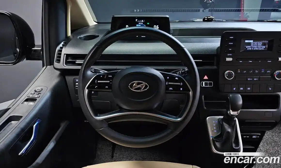 Hyundai Staria 2023 3.5 Автомат в Москве № 129999, фото 8