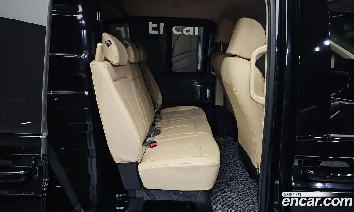 Hyundai Staria 2023 3.5 Автомат в Москве № 129999, фото 9