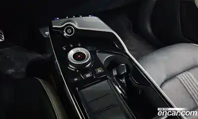 Kia EV6 2023 0.1 Автомат в Москве № 133557, миниатюра 2