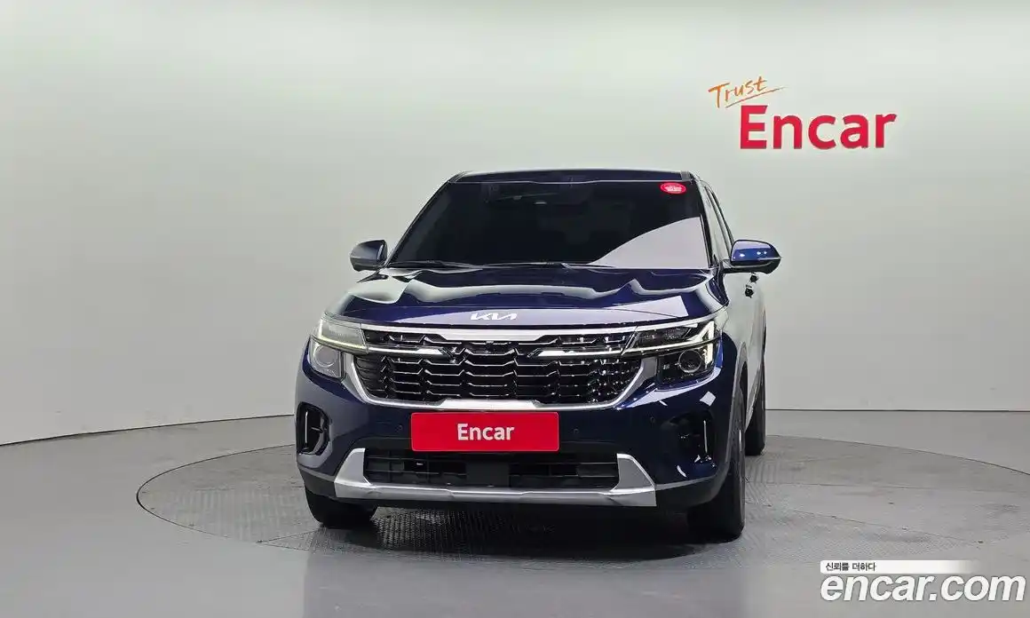 Kia Seltos 2023 2.0 Автомат в Москве № 133840, фото 19