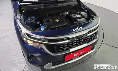 Kia Seltos 2023 2.0 Автомат в Москве № 133840, миниатюра 5