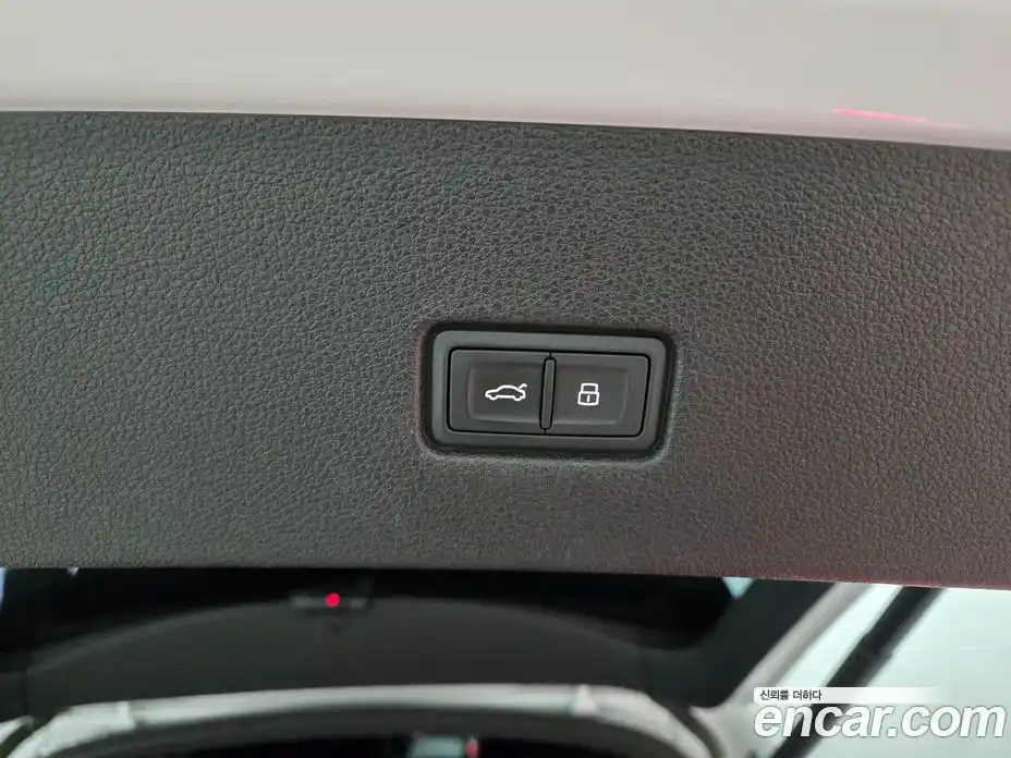 Audi Q8 2023 3.0 Автомат в Москве № 135292, фото 17