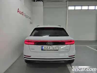 Audi Q8 2023 3.0 Автомат в Москве № 135292, миниатюра 4