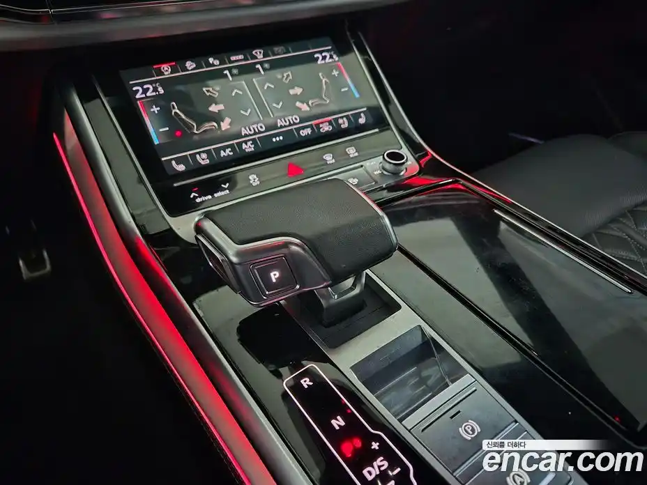 Audi Q8 2023 3.0 Автомат в Москве № 135292, фото 9