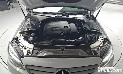Mercedes-Benz C-Class 2019 2.0 Автомат в Москве № 141445, миниатюра 2