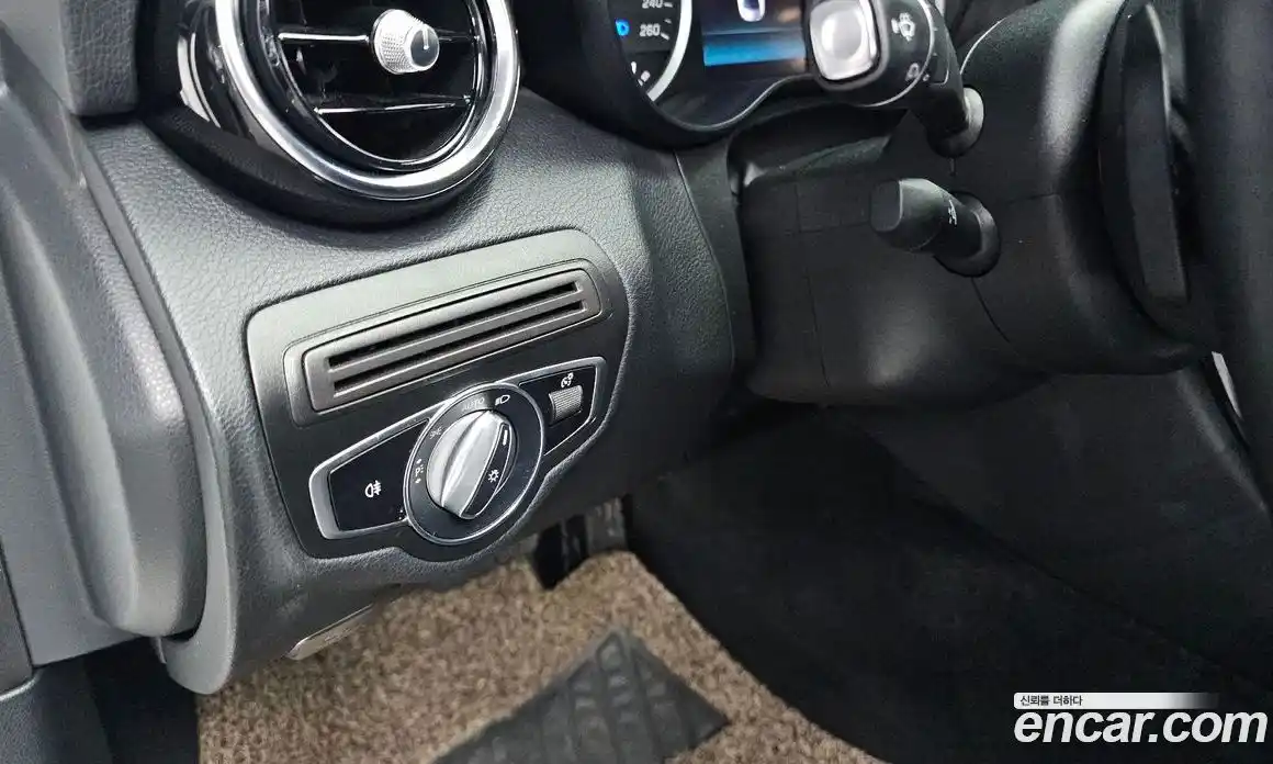 Mercedes-Benz C-Class 2019 2.0 Автомат в Москве № 141445, фото 7