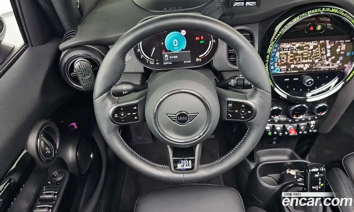 Mini Cooper 2024 2.0 Автомат в Москве № 144084, фото 18