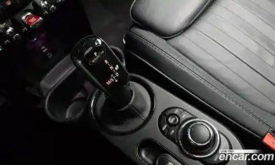 Mini Cooper 2024 2.0 Автомат в Москве № 144084, миниатюра 4