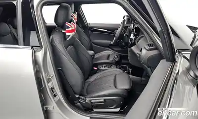 Mini Cooper 2024 2.0 Автомат в Москве № 144084, миниатюра 5