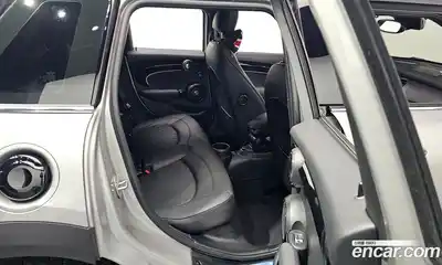 Mini Cooper 2024 2.0 Автомат в Москве № 144084, миниатюра 7