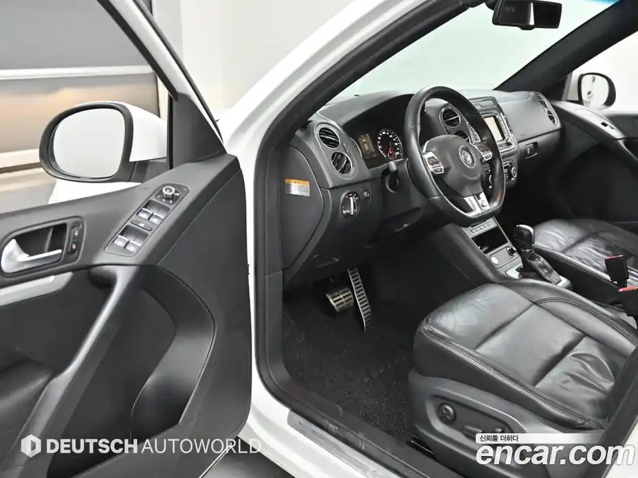 Volkswagen Tiguan 2013 2.0 Автомат в Москве № 146991, фото 11