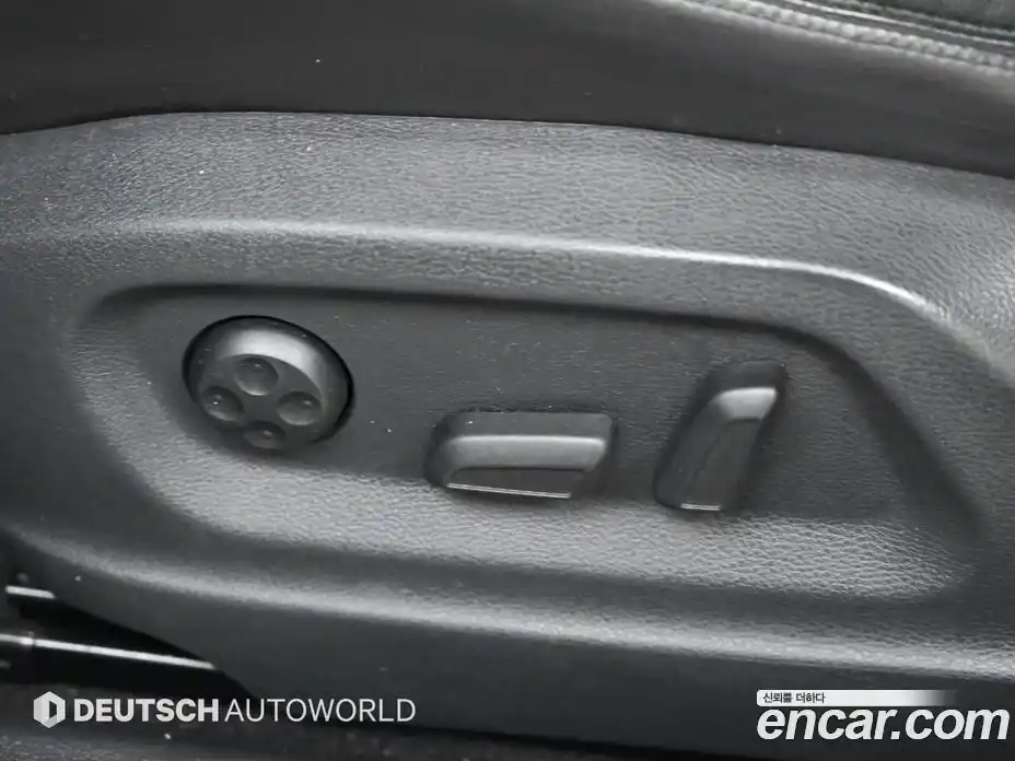 Volkswagen Tiguan 2013 2.0 Автомат в Москве № 146991, фото 18