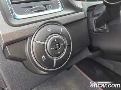 SsangYong Korando 2017 2.2 Автомат в Москве № 147357, миниатюра 10