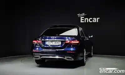 Mercedes-Benz E-Class 2021 2.0 Автомат в Москве № 150638, миниатюра 5