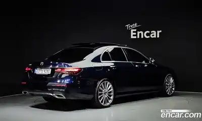 Mercedes-Benz E-Class 2021 2.0 Автомат в Москве № 150638, миниатюра 7