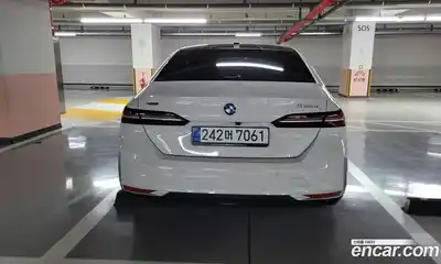 BMW 5-Series 2025 2.0 Автомат в Москве № 153703, миниатюра 3