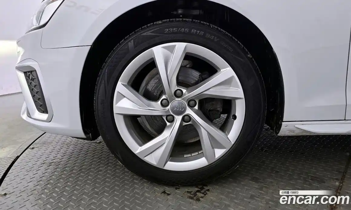 Audi A4 2020 2.0 Автомат в Москве № 154036, фото 5