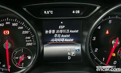 Mercedes-Benz GLA-Class 2018 2.0 Автомат в Москве № 161640, миниатюра 3