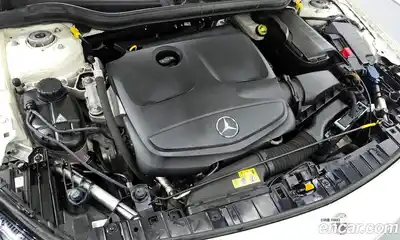Mercedes-Benz GLA-Class 2018 2.0 Автомат в Москве № 161640, миниатюра 4