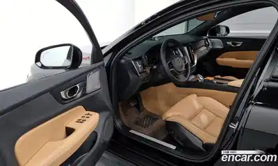 Volvo V60 2024 2.0 Автомат в Москве № 164180, миниатюра 11