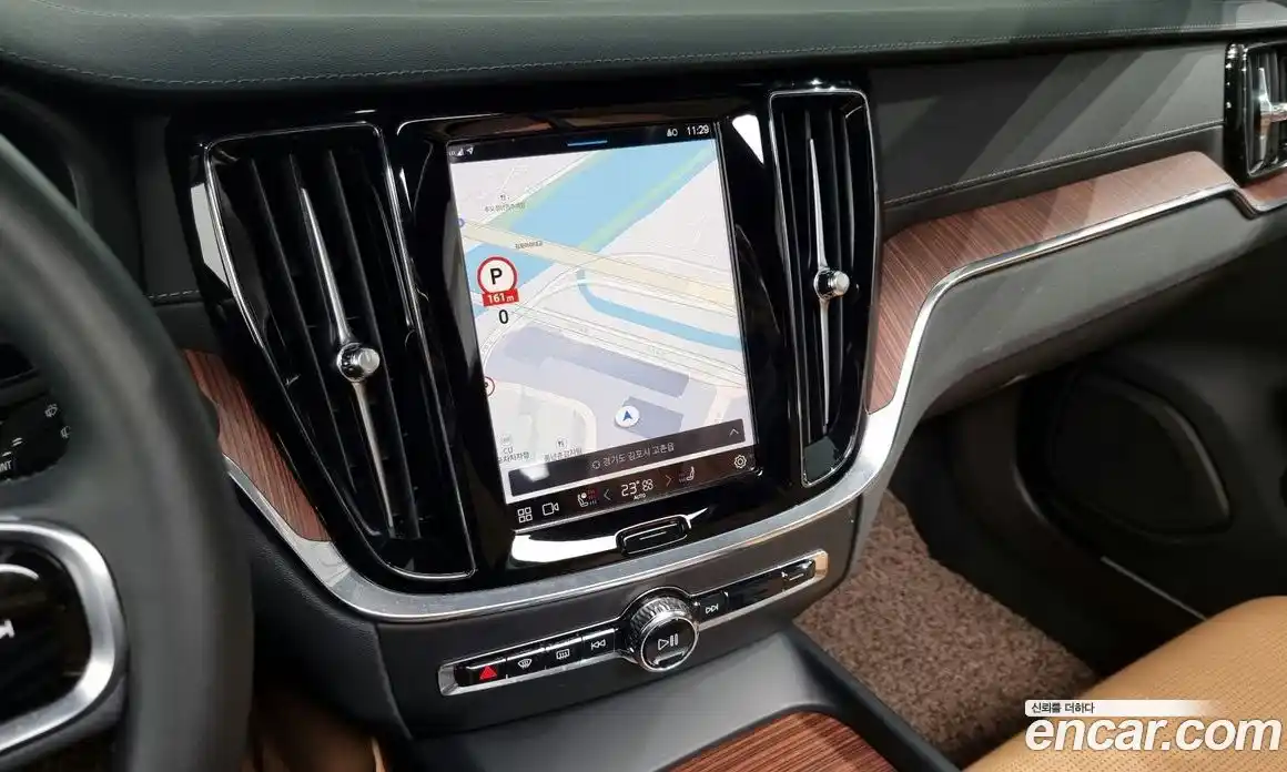 Volvo V60 2024 2.0 Автомат в Москве № 164180, фото 14