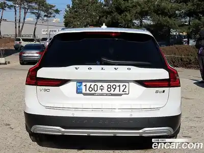 Volvo V90 2024 2.0 Автомат в Москве № 164234, миниатюра 4