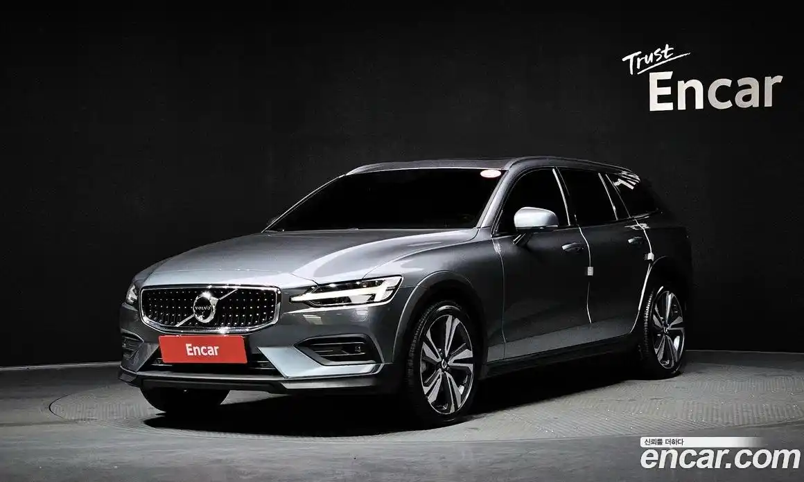 Volvo V60 2020 2.0 Автомат в Москве № 164514, фото 15