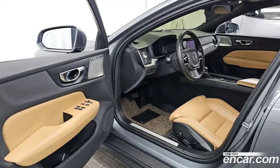 Volvo V60 2020 2.0 Автомат в Москве № 164514, фото 18