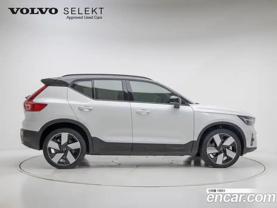 Volvo XC40 2024 1.0 Автомат в Москве № 164730, фото 3