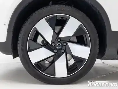 Volvo XC40 2024 1.0 Автомат в Москве № 164730, миниатюра 5