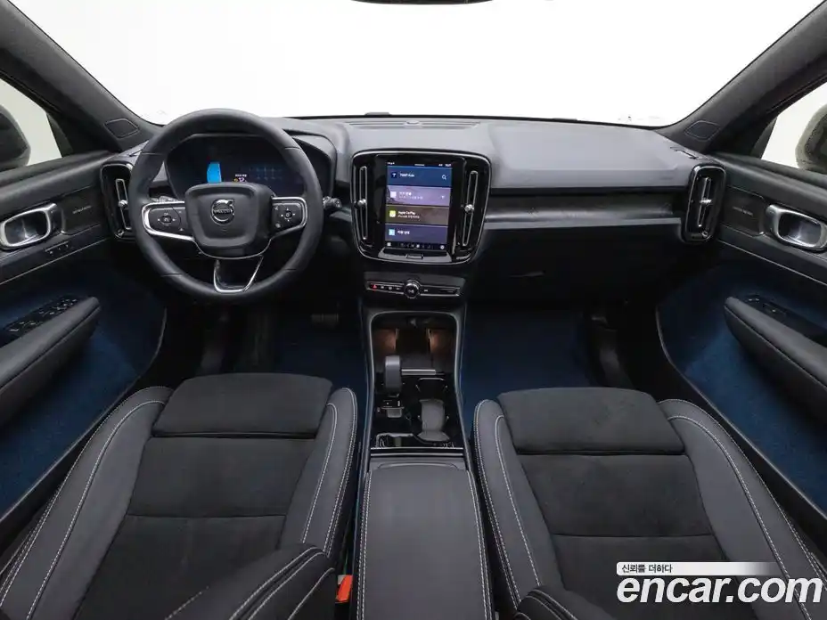 Volvo XC40 2024 1.0 Автомат в Москве № 164730, фото 7